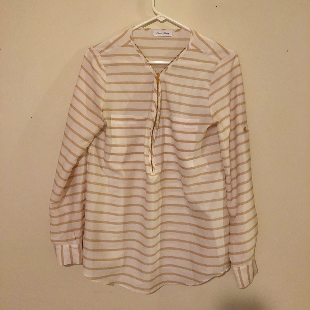 Double Breast Pocket and Zip-Up Top